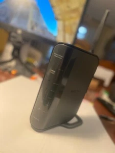 Belkin Router F6D4630-4 v2 wireless modem router  - Foto 1 di 8