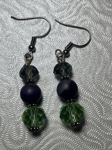 purple banded Agate gemstone + green blue crystal silver dangle earrings - Picture 1 of 3