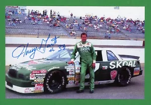 Harry Gant NASCAR Driver, Motorsports Salón de la fama Firmado 4x6 Color Brillante Foto E27192 - Imagen 1 de 1