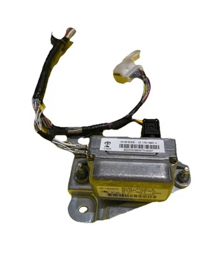 OEM 2003-2007 Toyota Sequoia Yaw Rate Speed Traction Control Sensor 89180-0C030 - Image 1 of 4