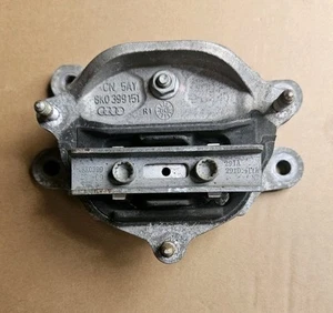 2010-2012 Audi S4 Automatic Transmission Mount URO Parts 8K0399151 - Bild 1 von 3
