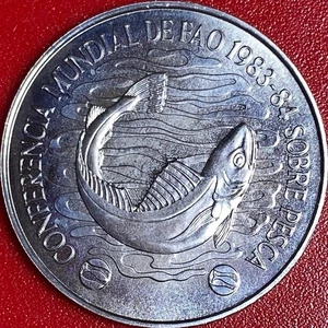 1984 URUGUAY 20 NUEVOS PESOS TONED GEM BU FISH FISHERIES CONFERENCE (no silver) - Picture 1 of 5