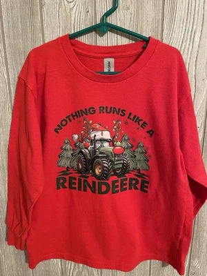 "Nothing Runs Like A Raindeere" Youth Size Small Red L/Sleeve T-Shirt - EUC - Image 1 of 4