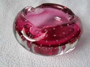 Murano Glas Aschenbecher rosa mit Luftblasen rund 11,5,5cm 737g Top aus Sammlung - Picture 1 of 6