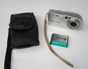 Sony Digital Camera Cybershot DSC-P200 7.2MP Silver Tested no memory card - Picture 1 of 15