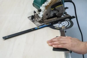 SHINWA Circular Saw Guide Mini Free Angle 2 Adjustable Bevel 30 cm 78179 W/Track - Picture 1 of 9