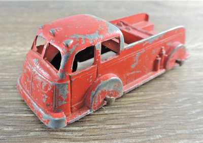Camión de bomberos vintage Tootsietoy rojo COE Foto 1 de 4