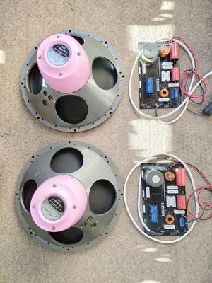 TANNOY RED 15" Monitor Speakers 15 Ohm in excellent condition!! LSU/HF/15.L - Bild 1 von 4