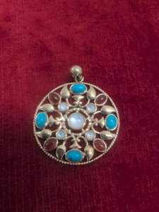 925 Silver Pendant. Gold Tinted With Multi Gemstones - Picture 1 of 4