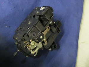 Türschloss VW Golf 4 hinten rechts 3B4839016A - Bild 1 von 1