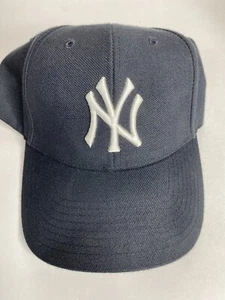 New York Yankees MLB Twins Enterprise Navy Blue Strapback Hat Genuine Cap - Picture 1 of 7