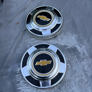 1973 - 1987 Chevy 1/2 Ton Truck 10.5" Dog Dish Wheel HUBCAPs set of 2 - Bild 1 von 12