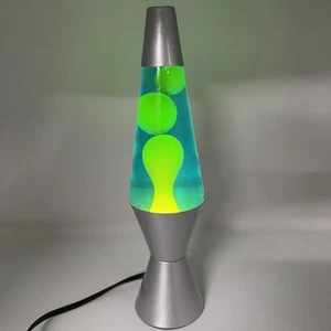 Motion And Glitter 2018 Lava lamp Silver Base Blue Liquid Green Lava - Picture 1 of 7