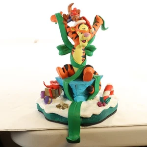 Disney Tigger & Roo Its A Small World Holiday 1994 Holiday Stocking Hanger - Imagen 1 de 4