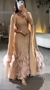 Wedding Dress - Picture 1 of 5