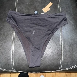 Skims Recycled Swim Mid Waist Bottom Black Size Large Hi-Cut Lined Bikini NEW - Picture 1 of 3