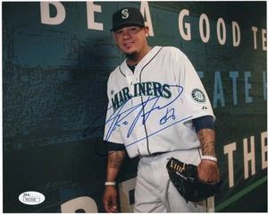 FELIX HERNANDEZ SIGNED AUTOGRAPHED 8x10 PHOTO PHOTOGRAPH MARINERS JSA COA - Picture 1 of 1