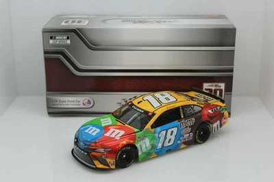 Coche NASCAR 2021 KYLE BUSCH #18 M&MS CANDY 1/24 Foto 1 de 2