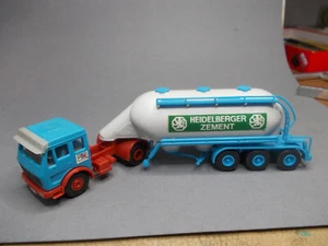 2 Tankfahrzeuge 1:87 von KIBRI - Bild 1 von 6