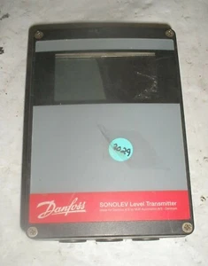 Danfoss SONOLEV Level Transmitter Flowmeter - Cracked Screen - Picture 1 of 4