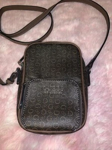 GUESS EL DORADO CAMERA CROSSBODY SHOULDER X-BODY BAG NATURAL AUTHENTIC Pre Owned - Picture 1 of 6