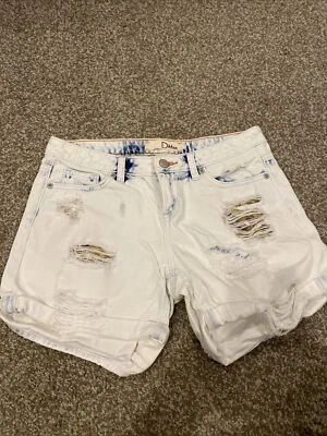 Pantalones cortos de mezclilla blanqueados con hebilla Dittos rasgados desgastados boyfriend talla 24 Foto 1 de 4