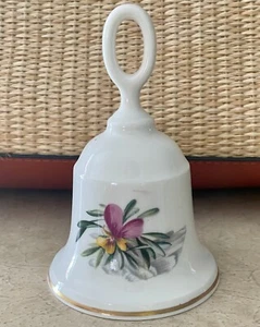 Royal Worcester Floral Bell Fine Bone China, England - Picture 1 of 5