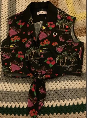 Blusa Amy Winehouse Fred Perry Estampado Tropical Botones Corbata Cintura Talla 10 Foto 1 de 4