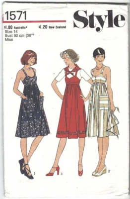 Style Sewing Pattern 1571, Vintage Dress or Pinafore and Scarf, Size 14 Bust 36" - Image 1 of 2