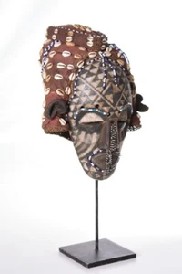 230608 - African Ngaady A Waash Bushoong mask from the Kuba - Congo - Picture 1 of 9