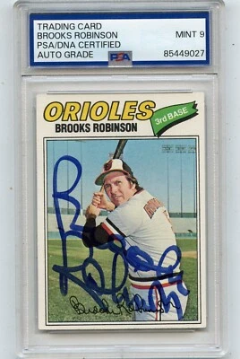 1977 TOPPS #285 BROOKS ROBINSON AUTOGRAPH, PSA/DNA CERTIFIED, PSA 9 (AUTO GRADE) - Image 1 of 2