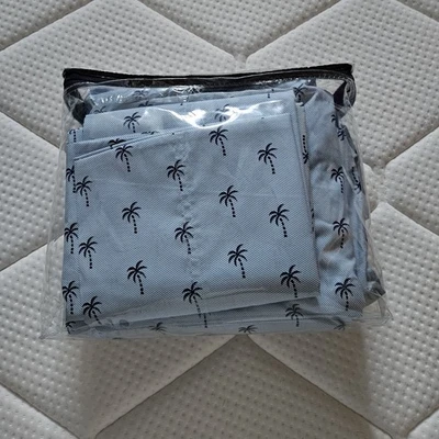 NEW Tommy Hilfiger Light Blue Palm Tree FULL Fitted Sheet With 2 Pillow Covers  - Image 1 of 4