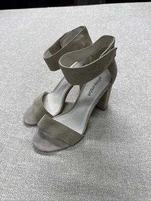 Sandalia con correa al tobillo JEFFERY CAMPBELL Lindsay con tacón bloque gamuza topo claro 7,5 Foto 1 de 4