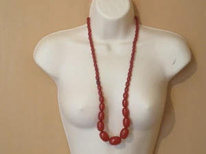 HEAVY ART DECO CHERRY MARBLED AMBER BAKELITE BEAD NECKLACE WEIGHT 80.7 GRAMS - Picture 1 of 12