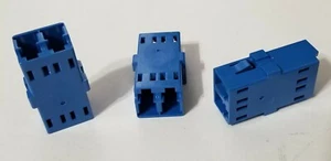 YAZAKI Connector Housing 2-Pin Blue 7181-6064-90 NEW 100pcs - Picture 1 of 3