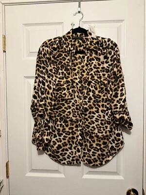 Blusa abotonada de algodón con estampado de guepardo talla L nueva con etiquetas New York and Company para mujer Foto 1 de 3