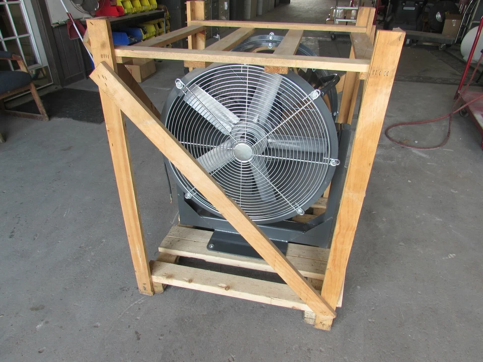 TPI MCD24-1-1/2-T-3/TEC,IND HI-VELOCITY DRUM FAN,110/230V,1ph,24 英寸,1-1/2 马力 — 第 1/4 张图片