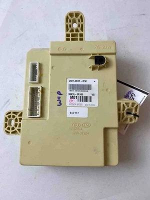 Cabin Fuse Box KIA CADENZA 14 65K mile car 95410-3R160 - Image 1 of 4