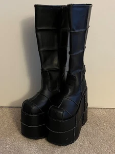 Demonia Platform Boots~Size 6, Side Zipper - Picture 1 of 7