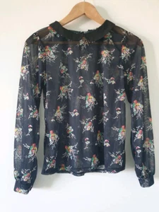 Bluse transparent schwarz mit Blümchen Bubikragen S 36 romantisch - Bild 1 von 4