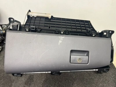 2018 2021 TOYOTA CAMRY SE FRONT GLOVE BOX STORAGE OEM 3K Foto 1 de 4