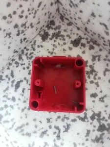 1 x Merten Gehäuse für Aufputz 1fach für Rahmen Atelier rubinrot - Bild 1 von 11