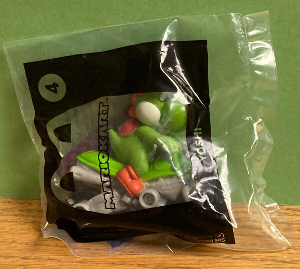 Nueva figura de acción 2022 Yoshi 3" McDonald's #4 Mario Kart 8 Super Mario Brothers Foto 1 de 1