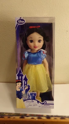 Disney Princess Snow White Toddler Vinyl Doll 16" New in the Box - Image 1 of 3