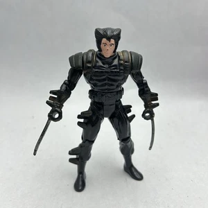 VINTAGE X-MEN 1993 TOY BIZ FIGURE MARVEL WOLVERINE - Picture 1 of 4