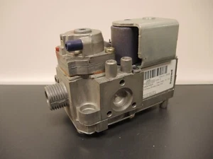 Paradigma Gasarmatur Modula II 7-21 Kw Honeywell VK8115V 1234 4 Gasregelblock - Bild 1 von 5