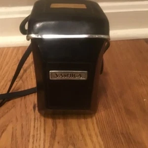 Vintage Yashica Mat-124G Twin Lens Reflex Camera with Case - Picture 1 of 7