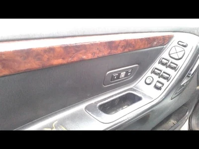 司机前门开关驱动器 LHD 内存适用于 99-04 GRAND CHEROKEE 28018349 — 第 1/4 张图片