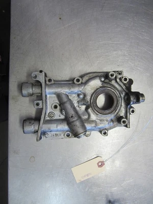Engine Oil Pump From 1999 Subaru Legacy  2.5 - Image 1 of 4