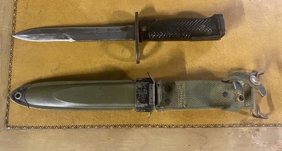 Cuchillo Bayoneta U.S. M6 con Vaina U.S. M8A1 Foto 1 de 4